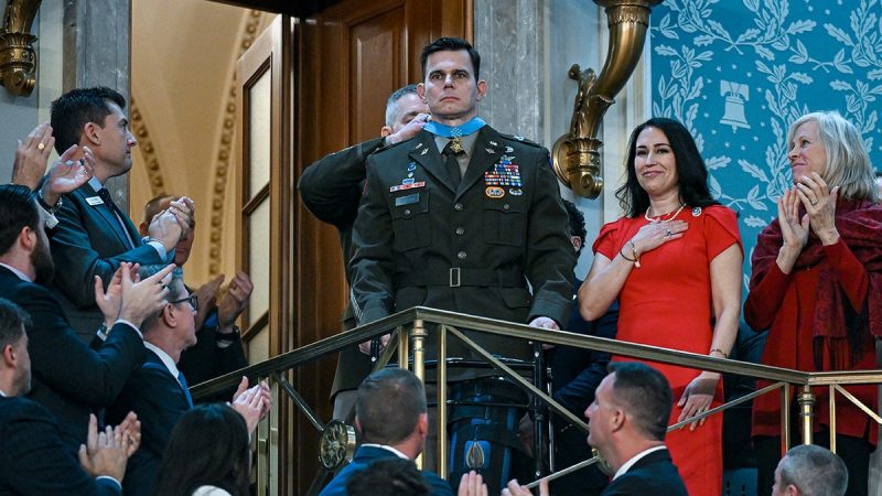 Trump awards back-to-back Medals of Honor during State of the Union address